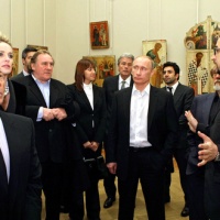 Picture of the day: Vladimir Putin VS Sharon Stone :)